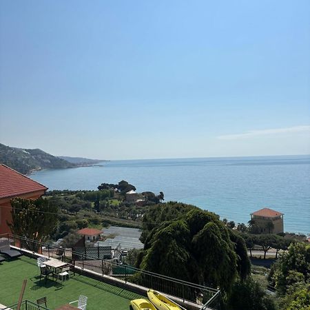 Apartamento Il Giardino Del Mare Ventimiglia Exterior foto
